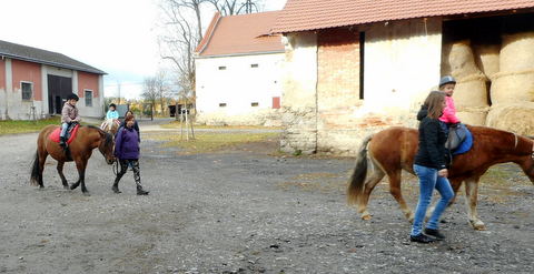 podzimní setkání 2018 v Bohumilicích (14)